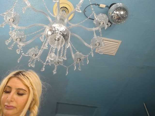 adrianna_fox