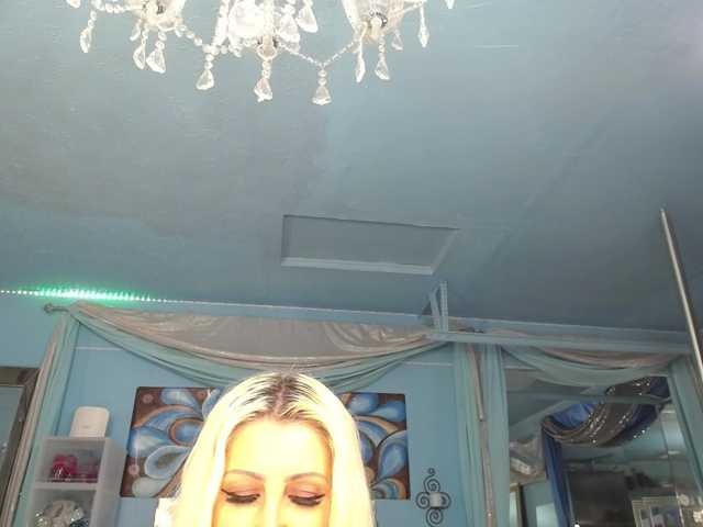adrianna_fox