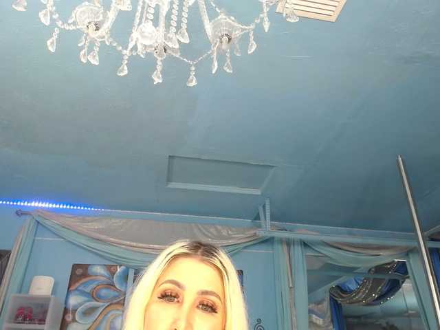adrianna_fox