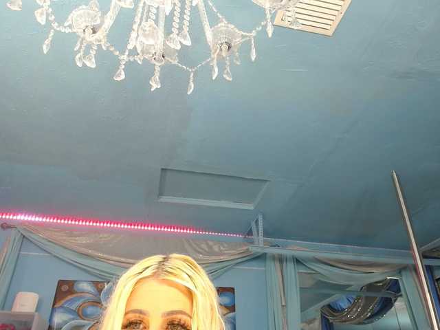 adrianna_fox live sex show
