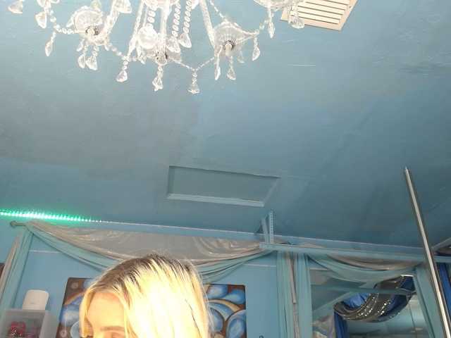 adrianna_fox