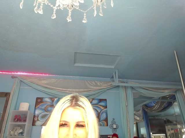adrianna_fox