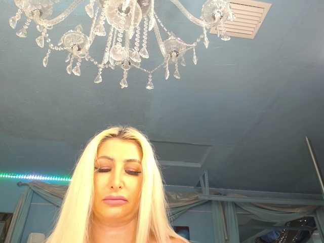 adrianna_fox