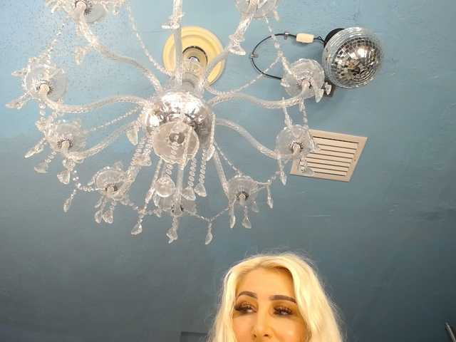 adrianna_fox live cam