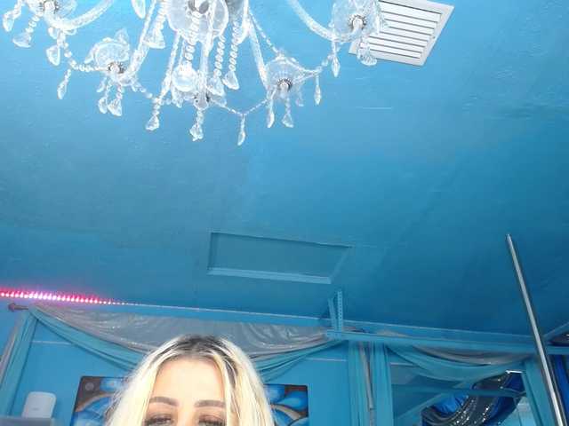 adrianna_fox