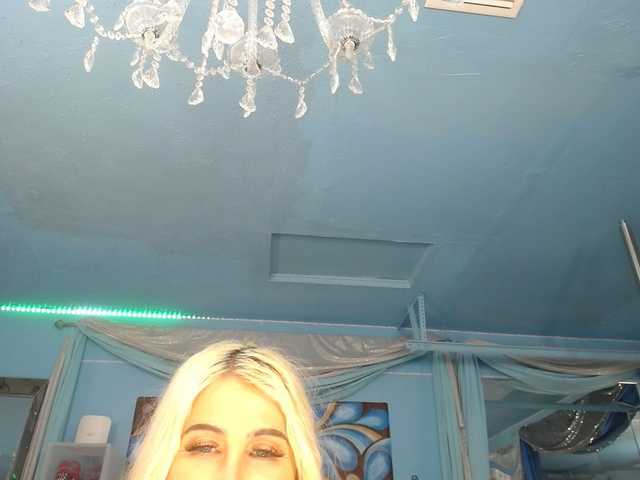 adrianna_fox