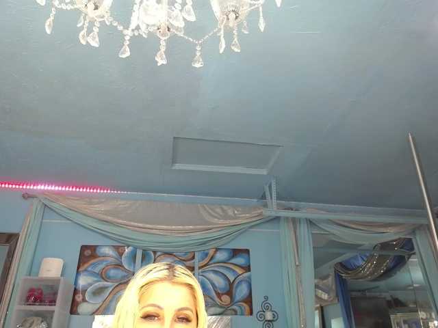 adrianna_fox