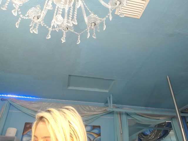 adrianna_fox