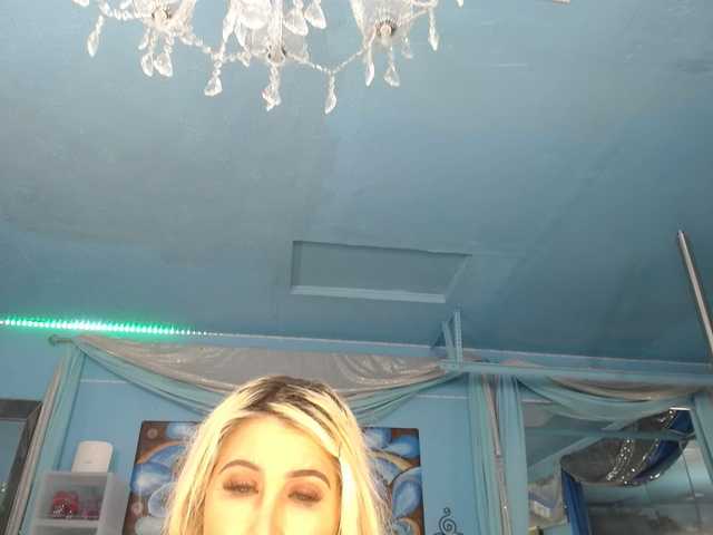 adrianna_fox live sex show