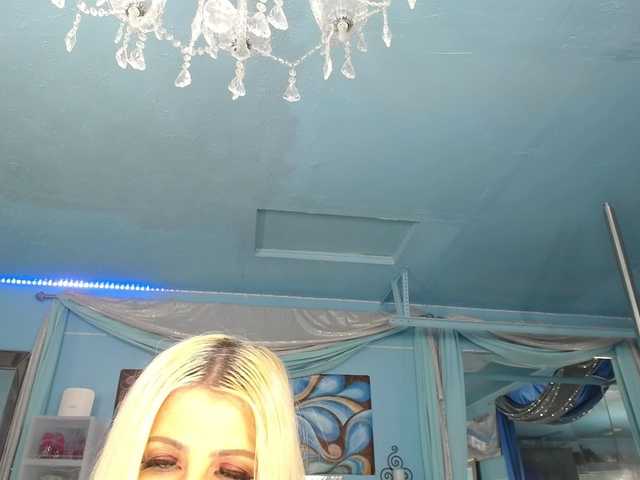 adrianna_fox