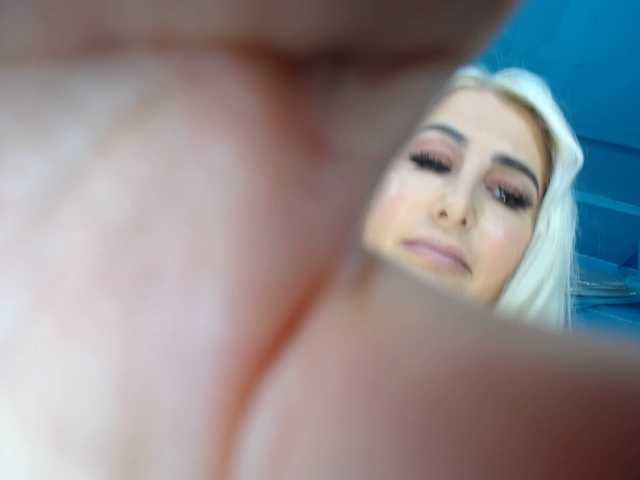 Preview of adrianna_fox