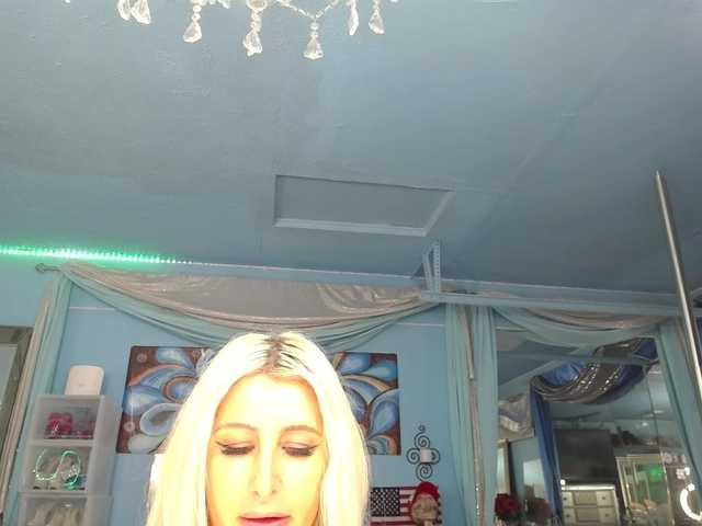 adrianna_fox