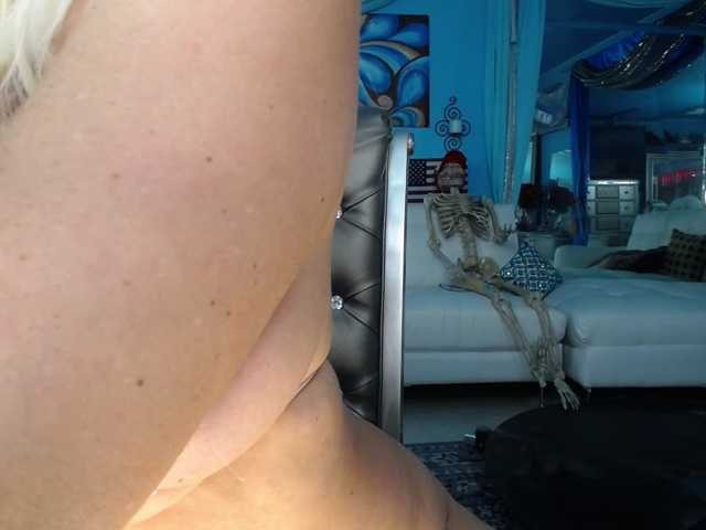adrianna_fox live cam preview