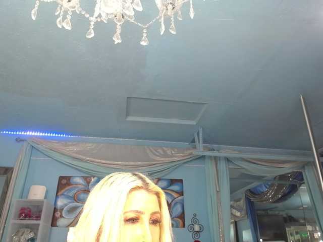 adrianna_fox