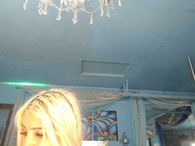 adrianna_fox