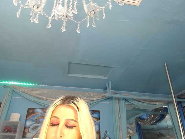 adrianna_fox