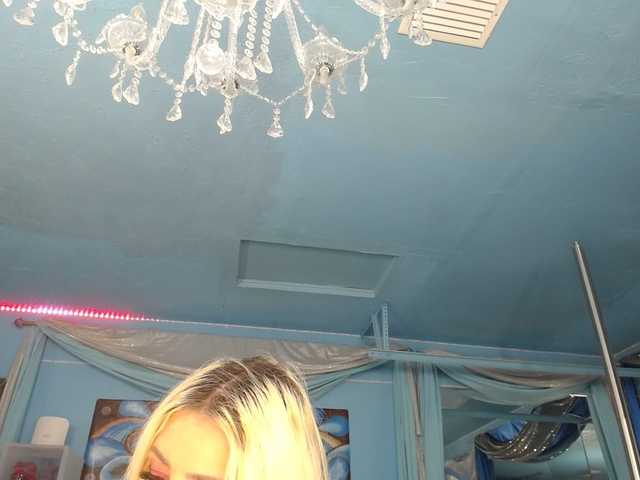 adrianna_fox