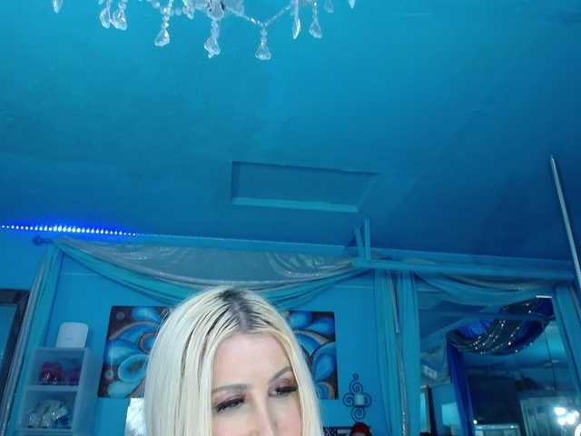 adrianna_fox