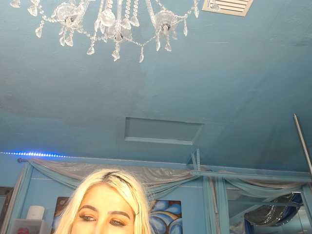 adrianna_fox