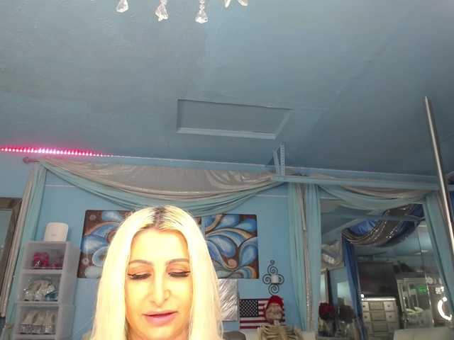 adrianna_fox live cam