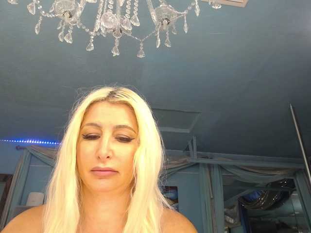 adrianna_fox