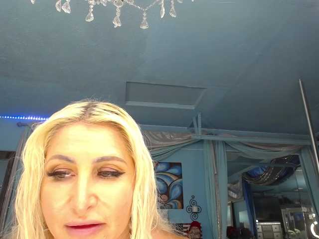 adrianna_fox