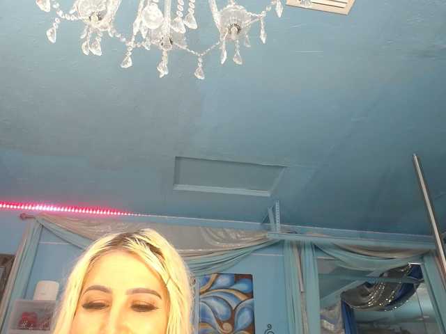 adrianna_fox live cam
