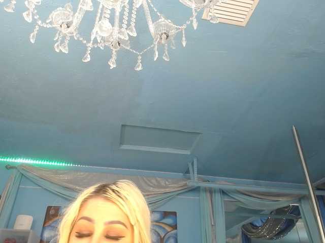 adrianna_fox