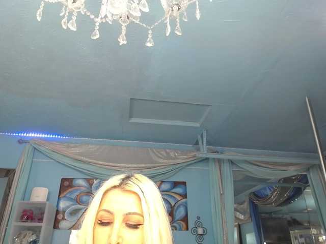 adrianna_fox live cam preview