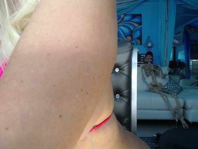 adrianna_fox