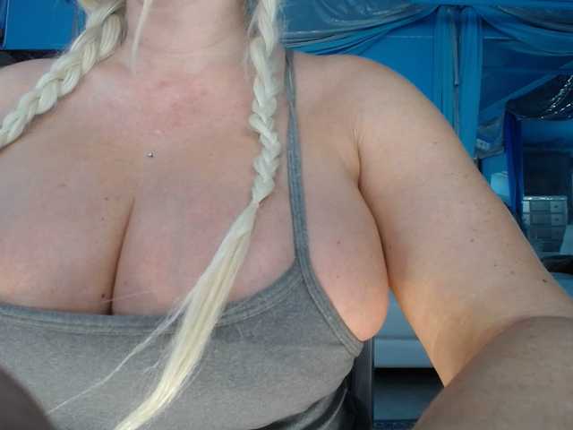 Preview of adrianna_fox