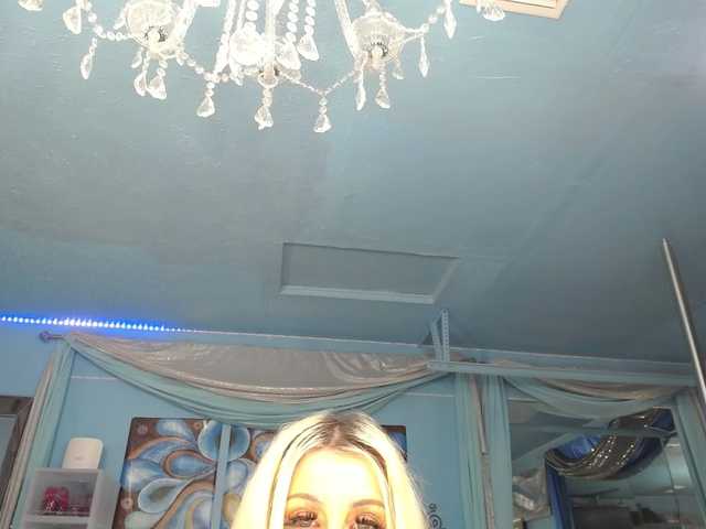 adrianna_fox live cam on BongaCams