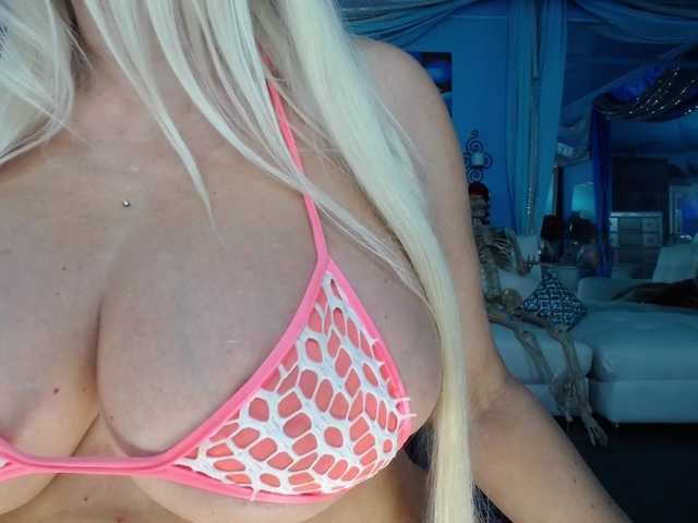 adrianna_fox