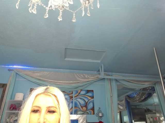 adrianna_fox