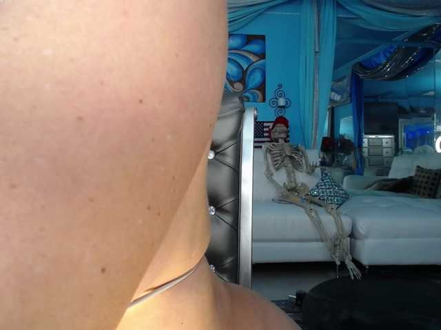 adrianna_fox