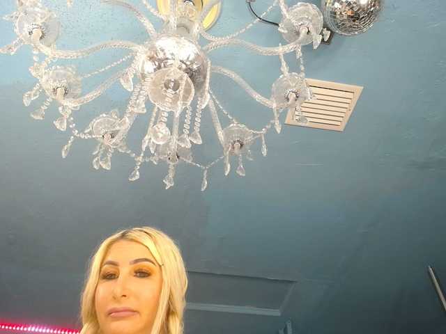 adrianna_fox live sex show