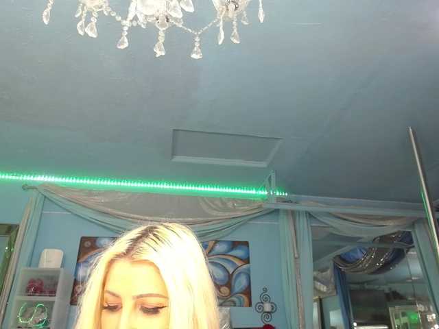 adrianna_fox