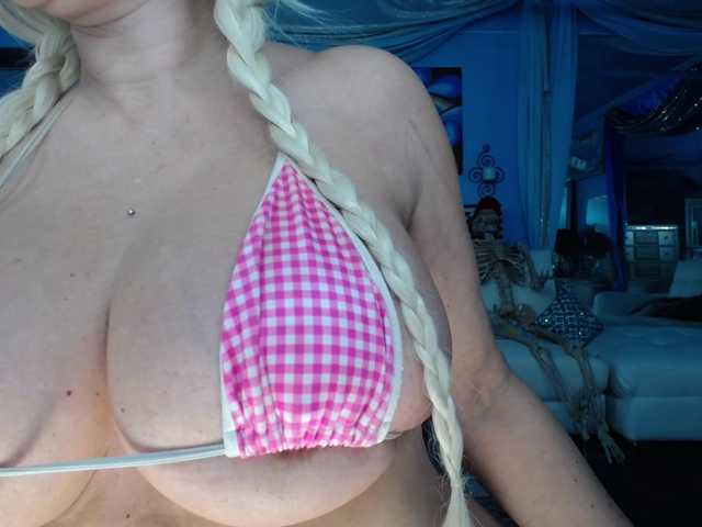 adrianna_fox