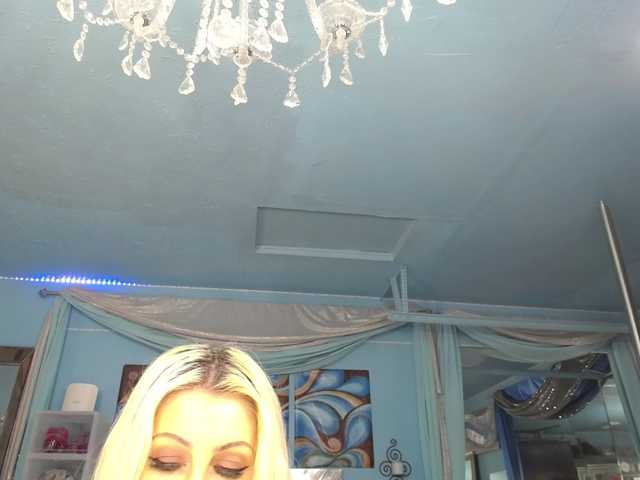 adrianna_fox