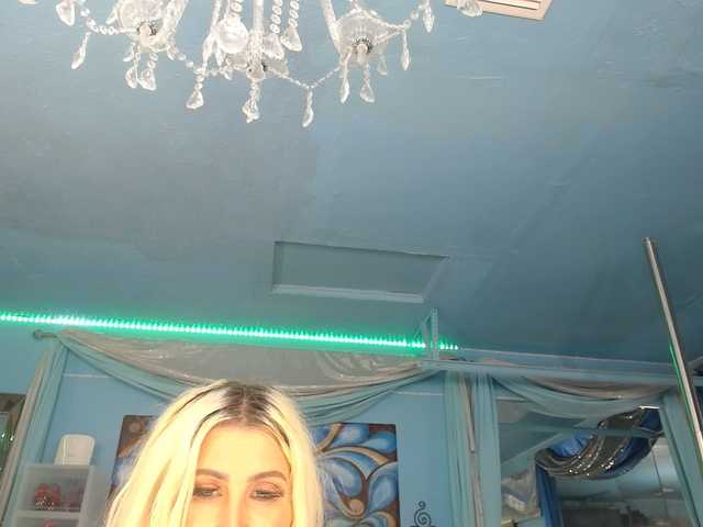 adrianna_fox live sex show