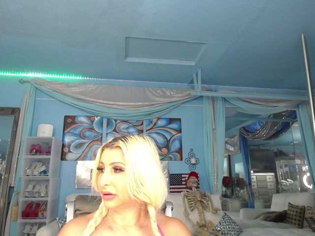 adrianna_fox