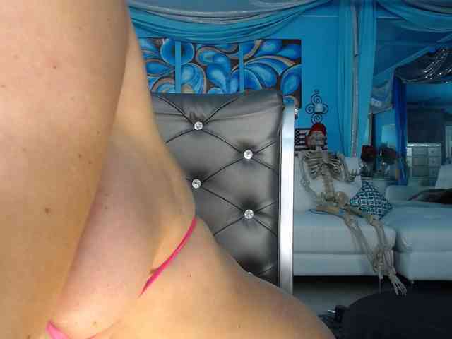 adrianna_fox