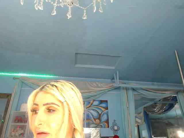adrianna_fox