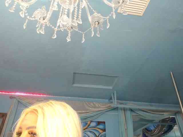 adrianna_fox webcam