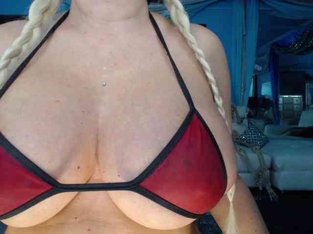 adrianna_fox