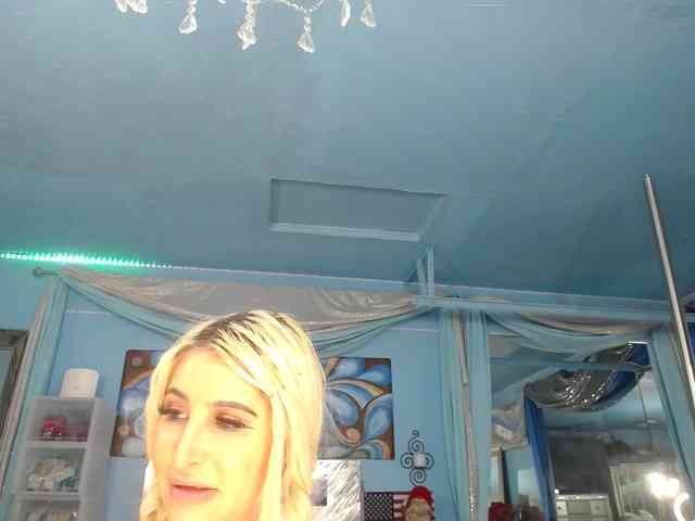 adrianna_fox webcam