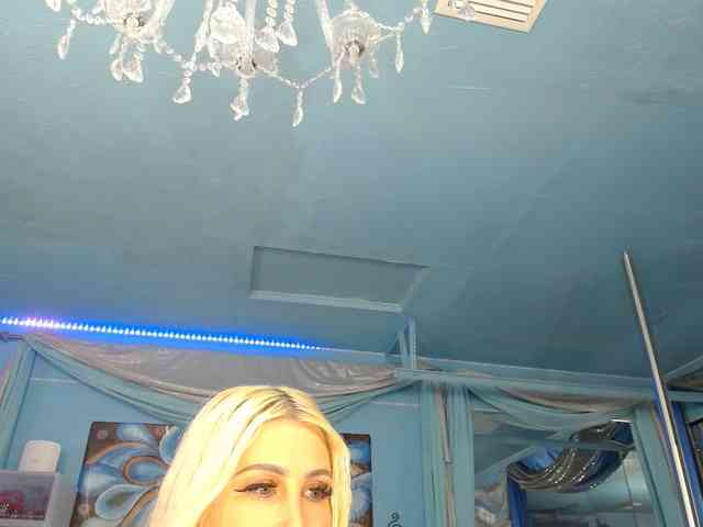 adrianna_fox webcam