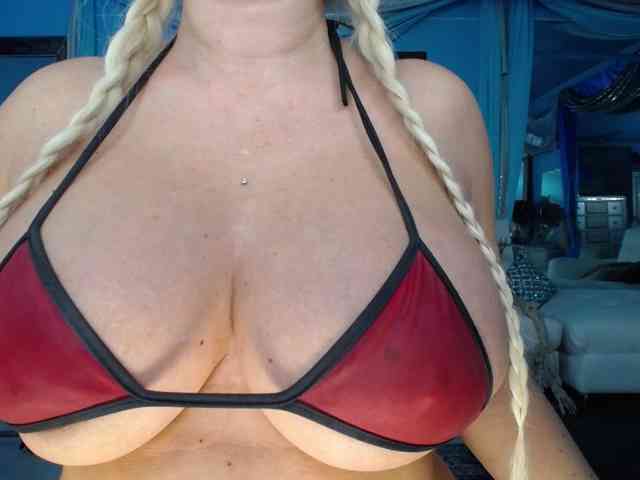 adrianna_fox