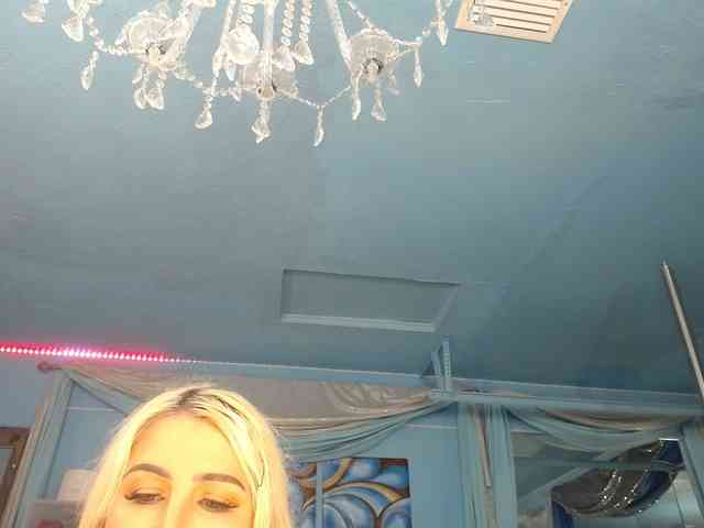 adrianna_fox webcam