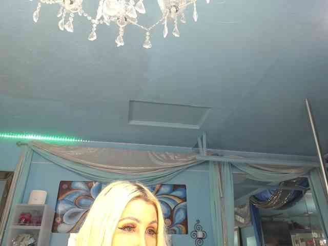 adrianna_fox webcam